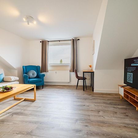Zentrale Wohlfuehlwohnung - Ideal Fuer Ihren Urlaub Oder Die Geschaeftsreise Magdeburgo Exterior foto