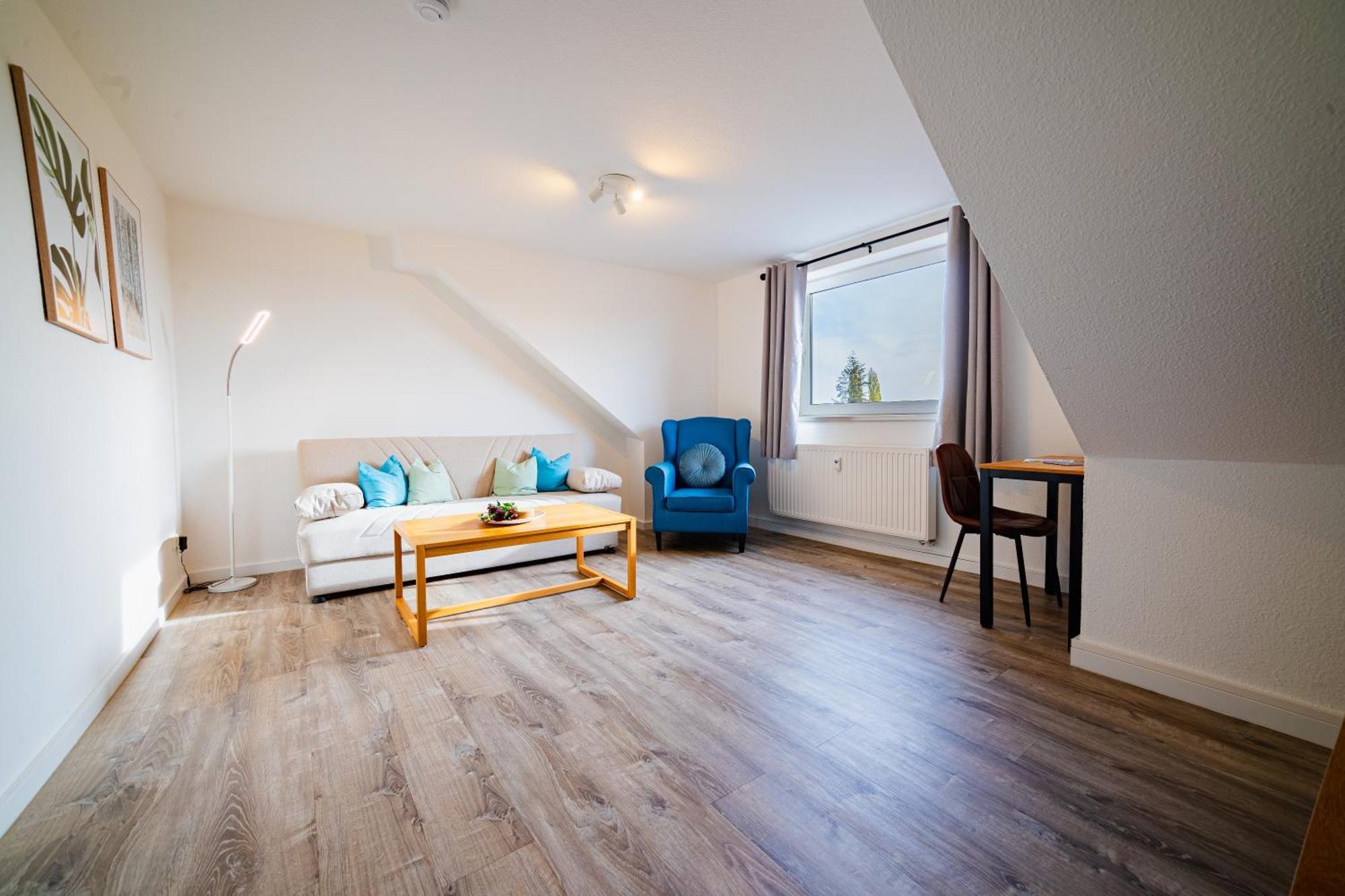 Zentrale Wohlfuehlwohnung - Ideal Fuer Ihren Urlaub Oder Die Geschaeftsreise Magdeburgo Exterior foto
