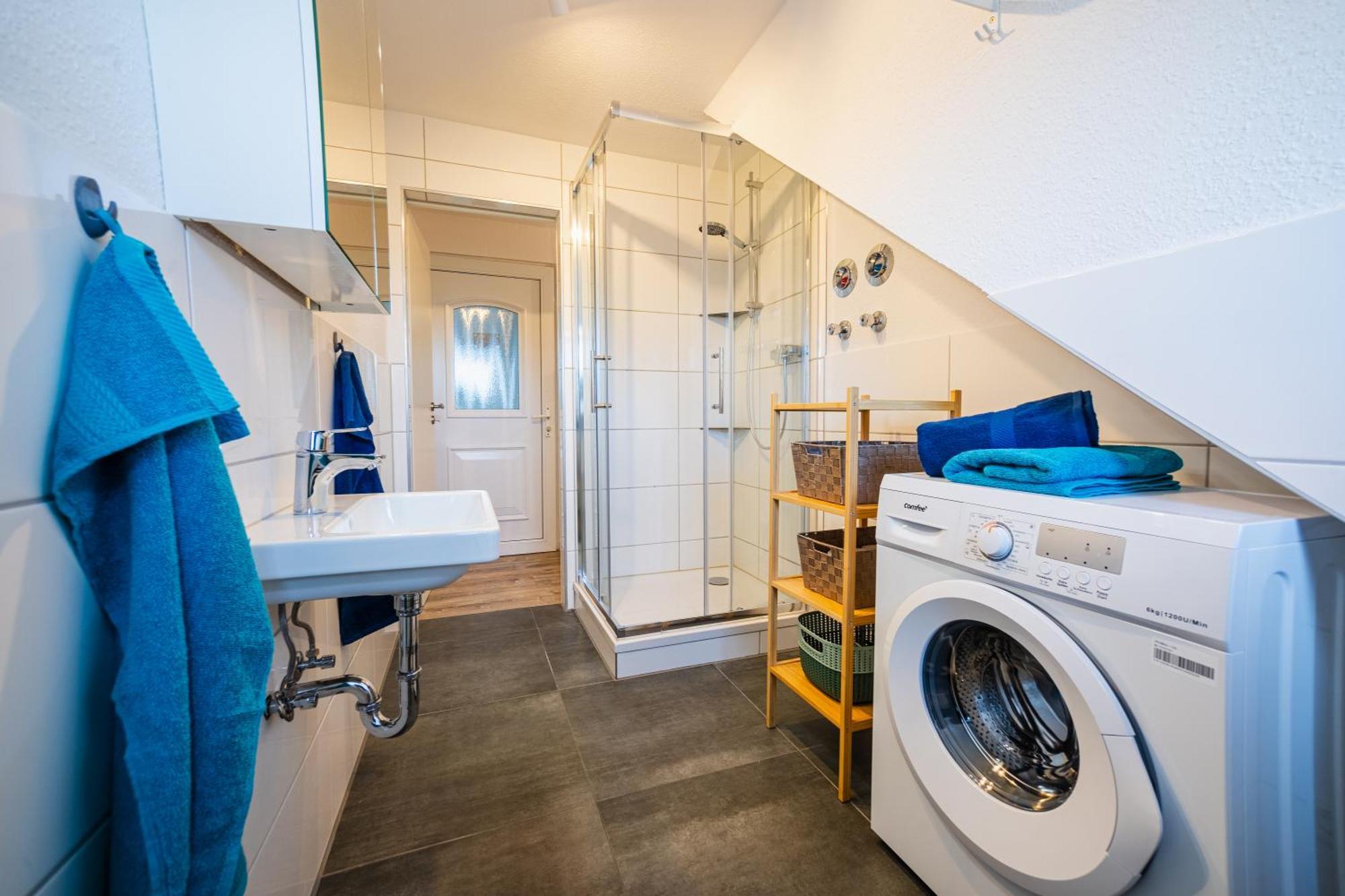 Zentrale Wohlfuehlwohnung - Ideal Fuer Ihren Urlaub Oder Die Geschaeftsreise Magdeburgo Exterior foto