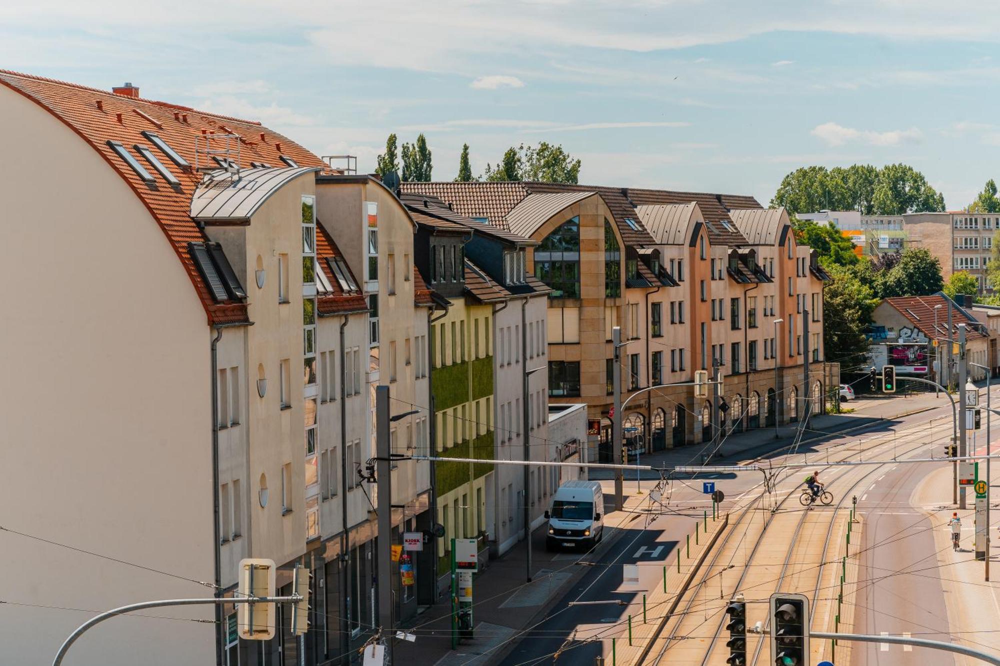 Zentrale Wohlfuehlwohnung - Ideal Fuer Ihren Urlaub Oder Die Geschaeftsreise Magdeburgo Exterior foto